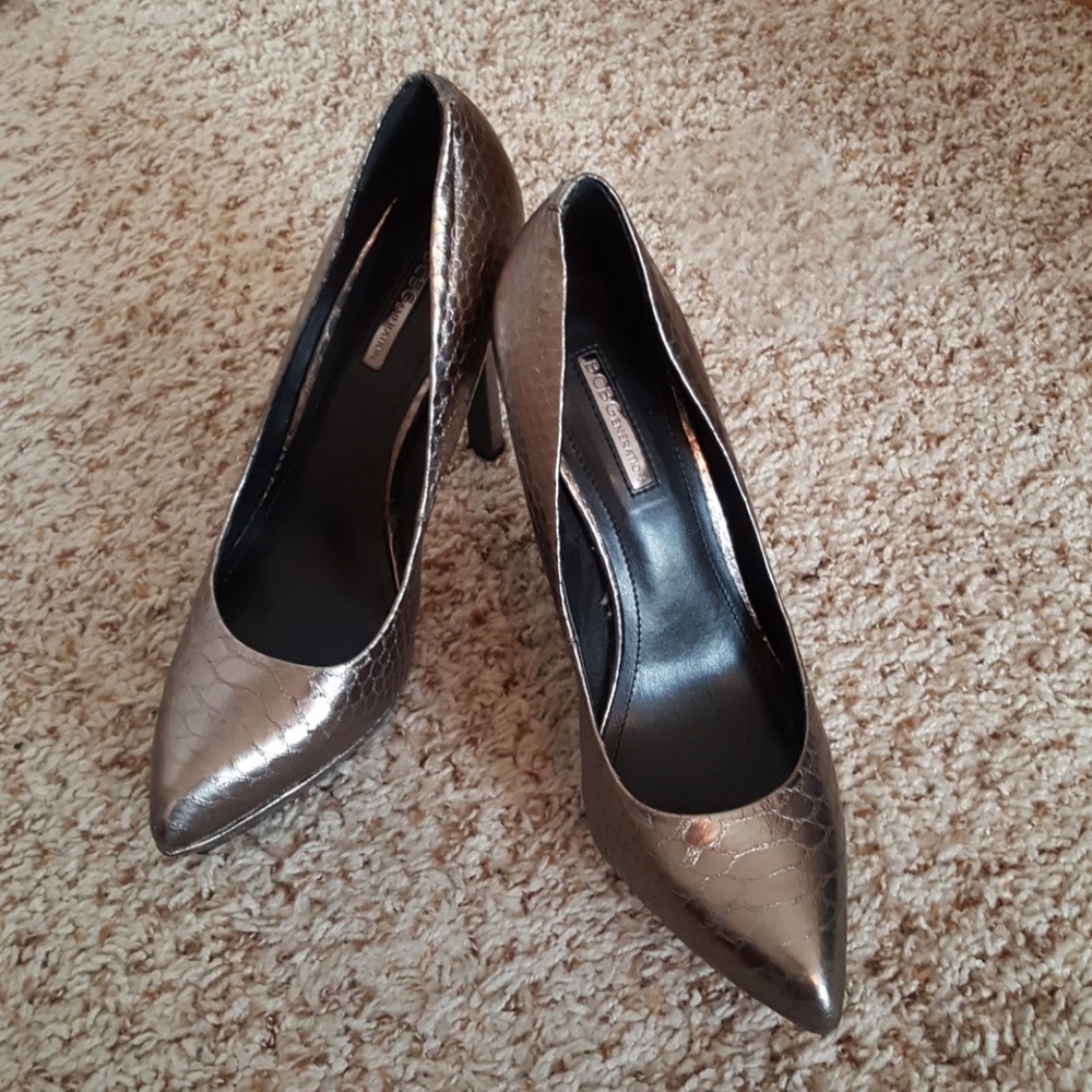 BCBG Pewter heels